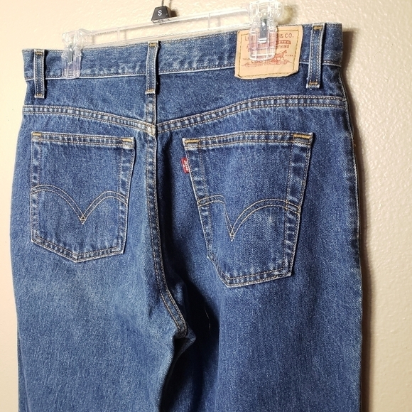 Levi's 550 Relaxed Tapered Leg High Rise Dark Wash Mom Jeans-Size 14 - Picture 6 of 9